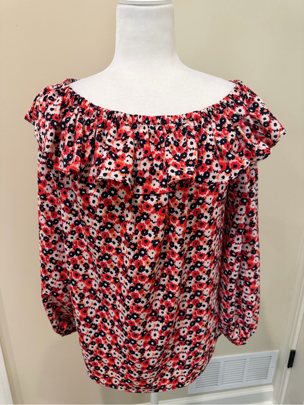Michael Kors - Off-Shoulder Blouse in Red, Navy and White Floral